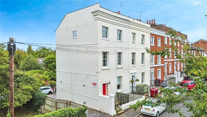 1 Bedroom Apartment For Sale In Coley Hill, Reading, Berkshire, RG1