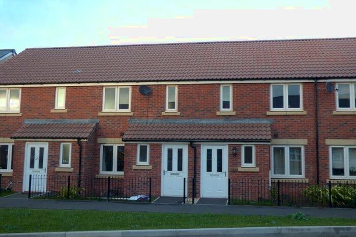 2 Bedroom Property To Rent In Hardys Road, Taunton, TA2