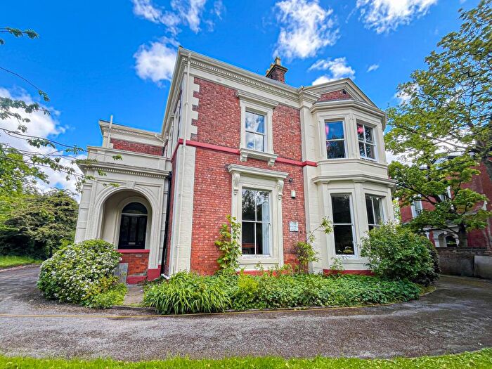 2 Bedroom Flat For Sale In Parkfield Road, Aigburth, L17