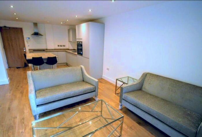 2 Bedroom Flat To Rent In Mabgate, Leeds, LS9