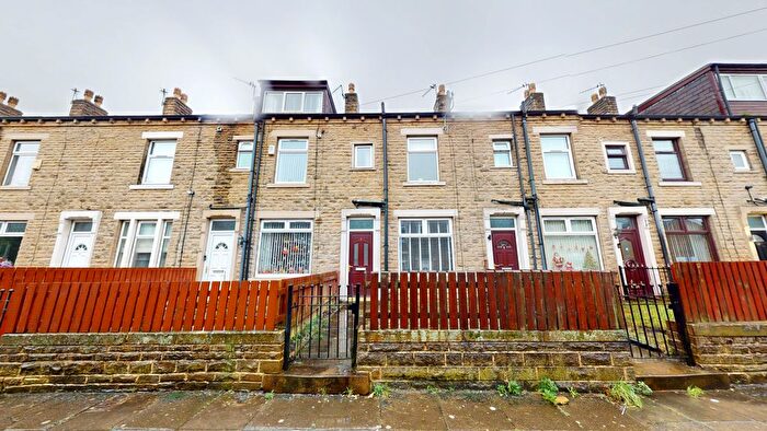 3 Bedroom Terraced House To Rent In Dawson Street, Bradford, BD4