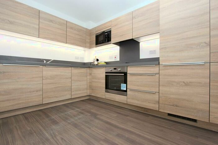 2 Bedroom Apartment To Rent In Pell Street, London, Greater London, SE8