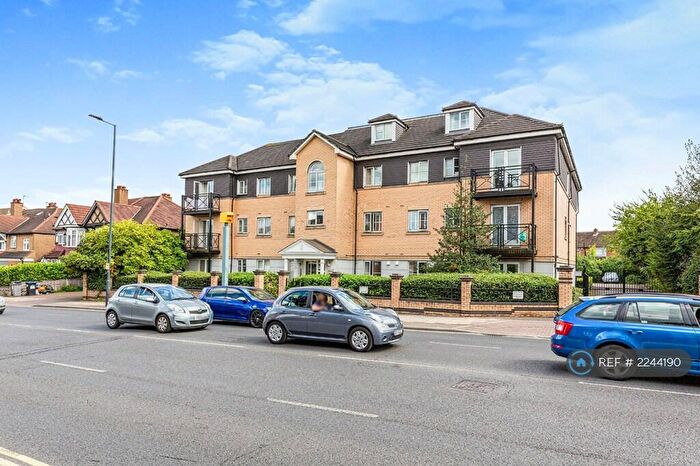 3 Bedroom Flat To Rent In Bowles Court, Harrow, HA3