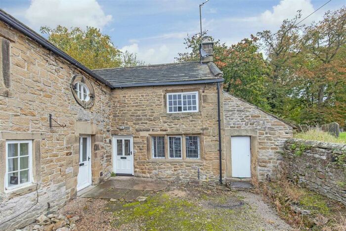 2 Bedroom Cottage For Sale In Church Avenue, Eyam, Hope Valley, S32