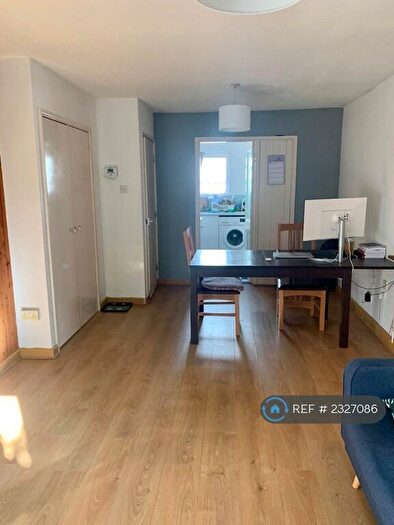 1 Bedroom Flat To Rent In The Cloisters, Canterbury, CT1