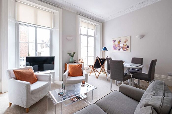 1 Bedroom Flat To Rent In Cambridge Street, London, SW1V