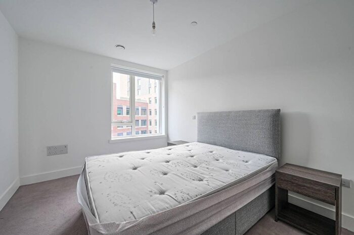 2 Bedroom Flat To Rent In Nautilus Apartments, Jam Lane, Canning Town, London, E16