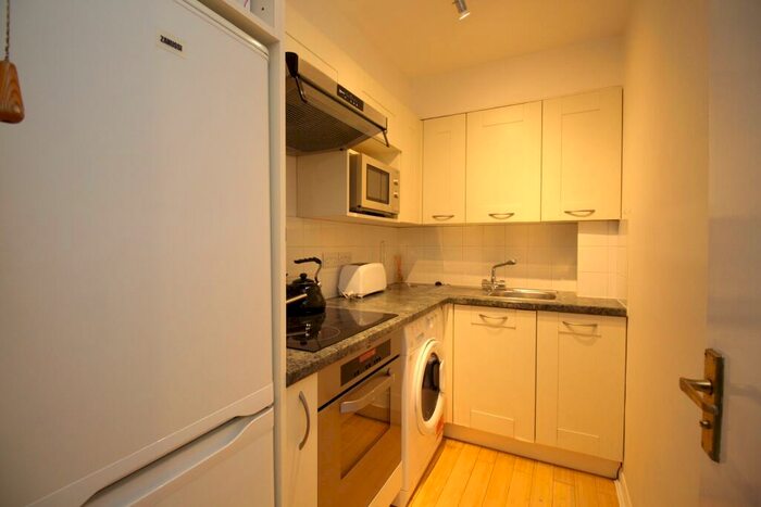 2 Bedroom Apartment To Rent In Norfolk Road Maidenhead Berkshire, SL6