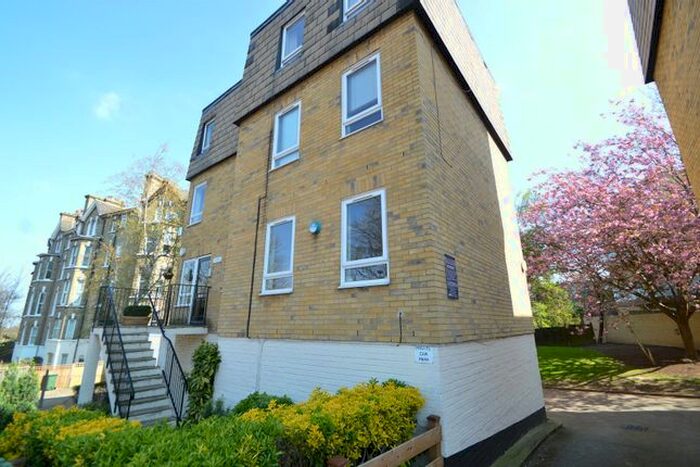 1 Bedroom Flat To Rent In Jasper Road, London, SE19