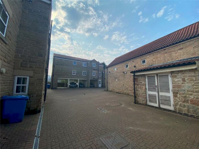 1 Bedroom Ground Flat For Sale In Gardiners Court, Mansfield Woodhouse
