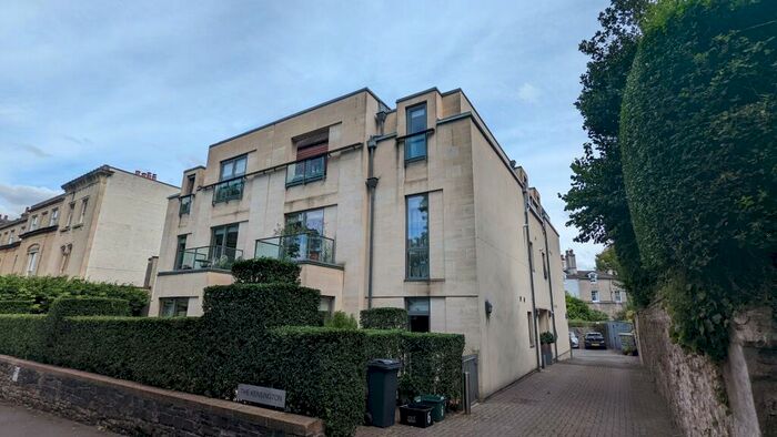 2 Bedroom Apartment To Rent In The Kensington, Kensington Place, Clifton, BS8