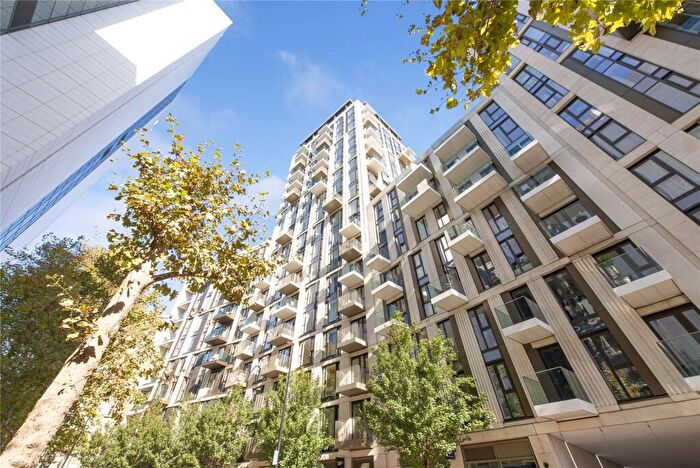 3 Bedroom Apartment To Rent In Vaughan Way, London Dock, E1W