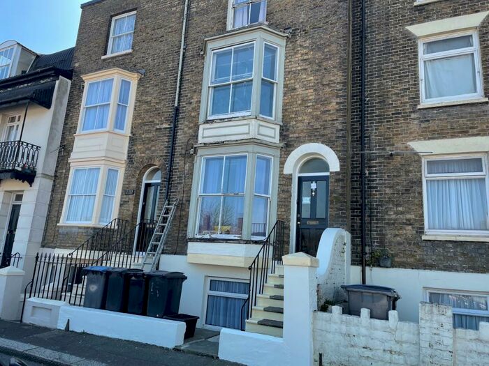 1 Bedroom Flat To Rent In London Road, Dover, CT17