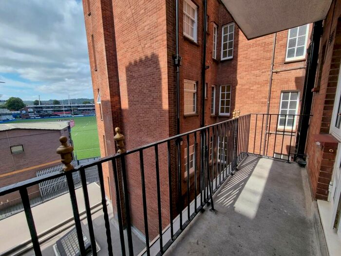 2 Bedroom Apartment To Rent In Kennilworth House, City Centre, Cardiff, CF10