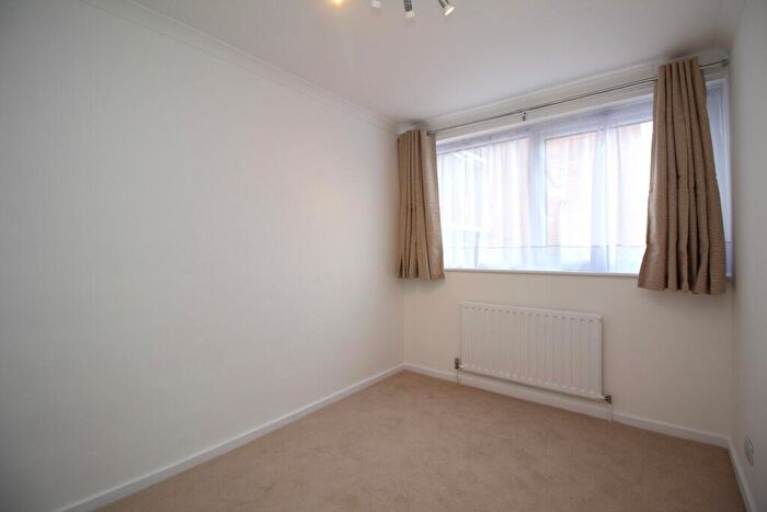 2 Bedroom Apartment To Rent In Radford Court, CM12