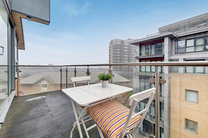 1 Bedroom Flat For Sale In Scarbrook Road, Croydon, CR0