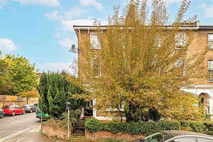 1 Bedroom Flat For Sale In Tyrwhitt Road, Brockley, SE4