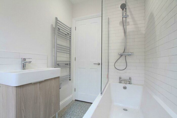 1 Bedroom Apartment To Rent In Butchers Row, Banbury, Oxon, OX16