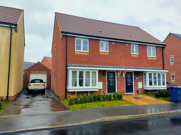 3 Bedroom Semi-Detached House To Rent In Dandelion Drive, Whittlesey, Peterborough, PE7