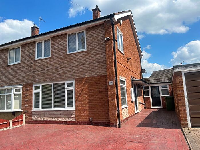 3 Bedroom Property To Rent In Egmont Gardens, Wolverhampton, WV11