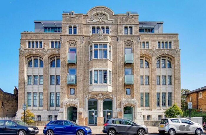 2 Bedroom Flat To Rent In Pegasus House, Greengate Street, Plaistow, Newham, London, E13