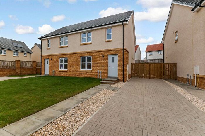 3 Bedroom Semi Detached House For Sale In Raw HoldingsEast Calder, East Calder, Livingston, West Lothian, EH53