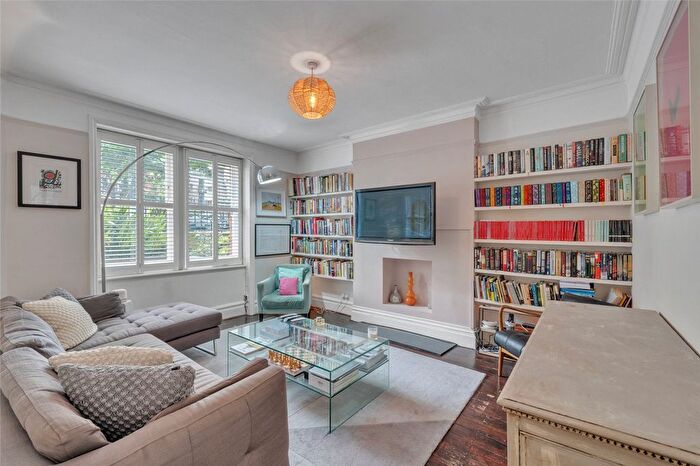 2 Bedroom Flat For Sale In Delaware Mansions, Delaware Road, London, W9
