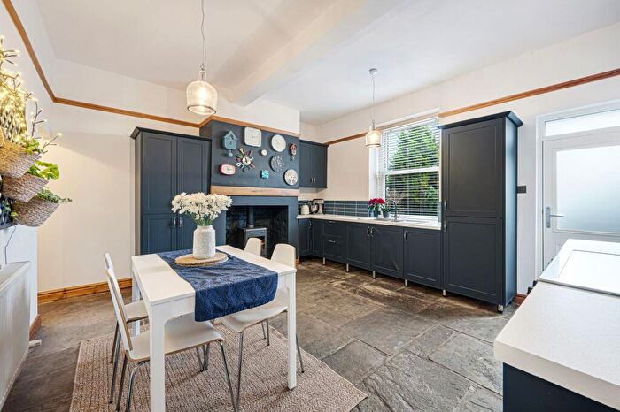 3 Bedroom Terraced House For Sale In Bolton Street, Ramsbottom, Blo | Spacious Three-Bedroom Home In Prime Ramsbottom Location, BL0