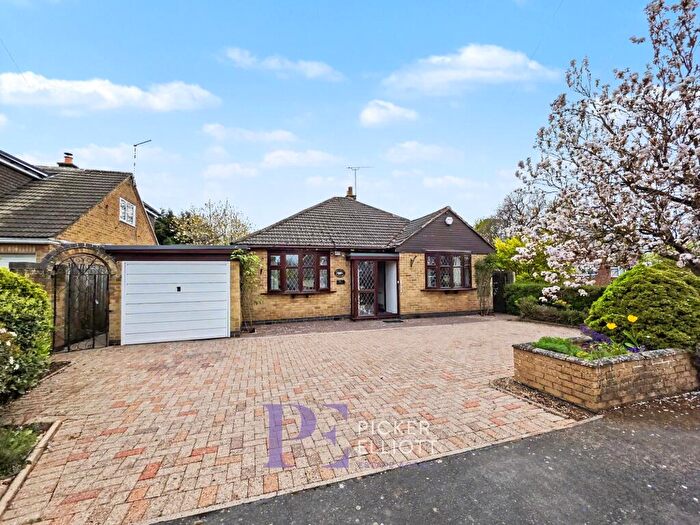 3 Bedroom Detached House For Sale In Denis Road, Burbage, LE10