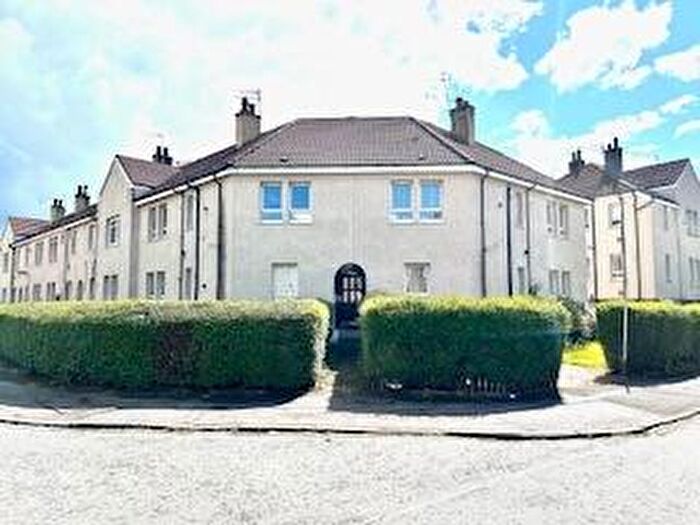 2 Bedroom Flat To Rent In Flat / Bruce Road, Paisley, PA3