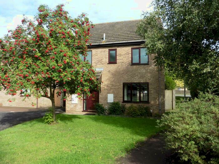 4 Bedroom Detached House To Rent In Dark Lane, Witney, Oxon, OX28