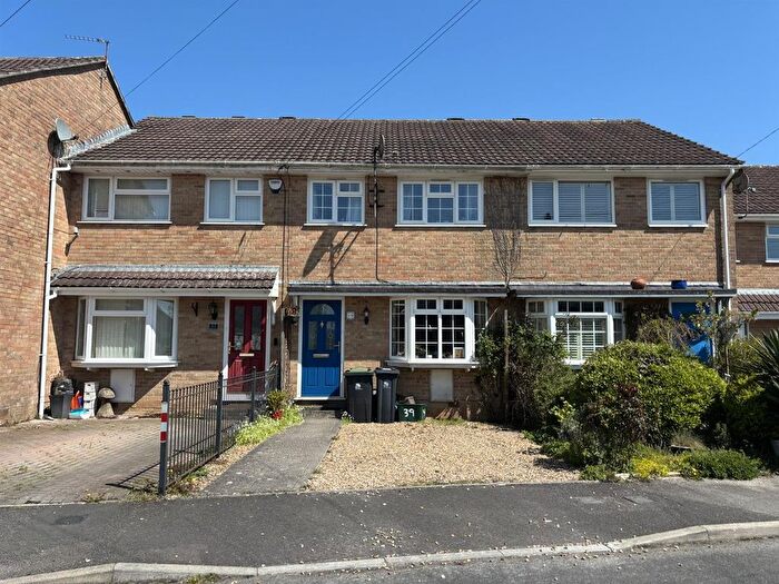 3 Bedroom Terraced House For Sale In Blackmore Road, Shaftesbury, SP7