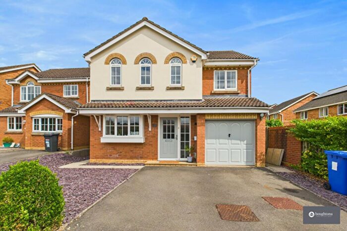 4 Bedroom Detached House For Sale In Brewin Close, Brackley, NN13