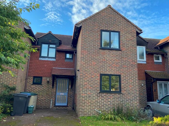 3 Bedroom Terraced House To Rent In Sweetlove Place, Wingham, CT3