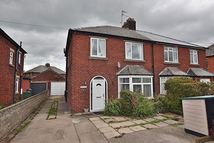 3 Bedroom Semi-Detached House For Sale In Bridge Road, Brompton On Swale, DL10