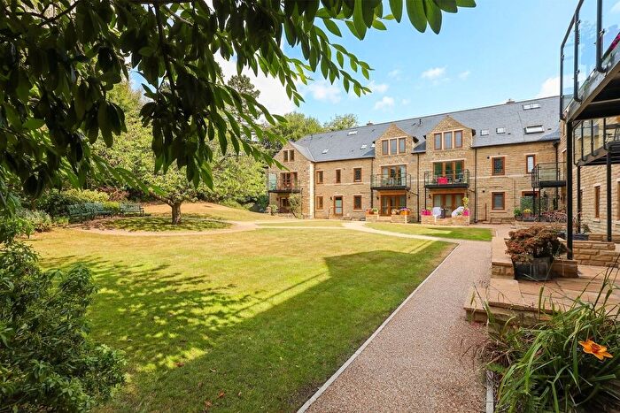 3 Bedroom Flat For Sale In Millhouses Lane, Sheffield, S11