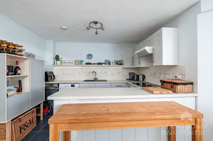 1 Bedroom Flat For Sale In Grand Parade, The Hoe, Plymouth, PL1