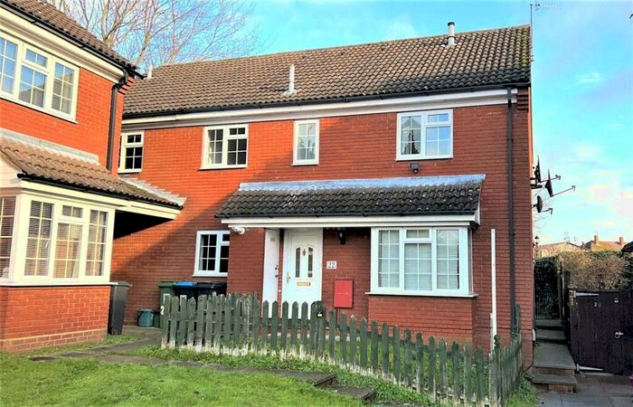 2 Bedroom End Of Terrace House To Rent In Thistle Close, Hemel Hempstead, Hertfordshire, HP1