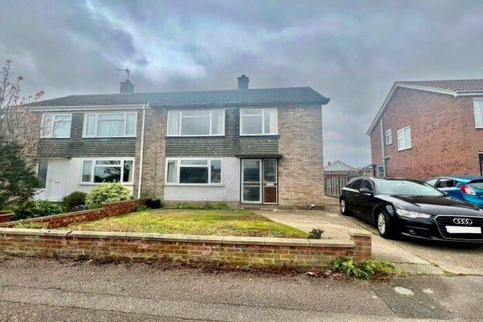 3 Bedroom Semi-Detached House To Rent In Conway Crescent, Bedford, MK41