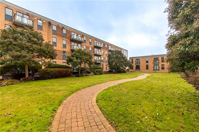 1 Bedroom Flat To Rent In Cork House, Durnsford Road, SW19