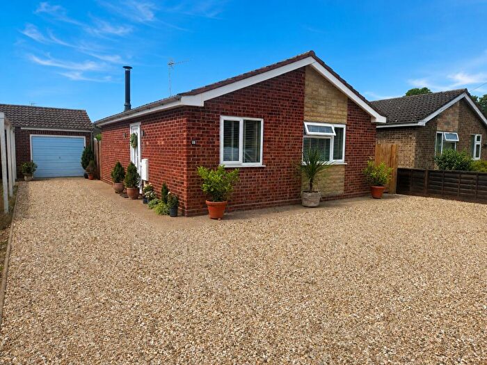 2 Bedroom Detached Bungalow For Sale In Woodlands, Long Sutton, Spalding, PE12
