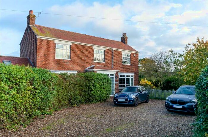 3 Bedroom Detached House To Rent In Welwick Road, Patrington, Hull HU12