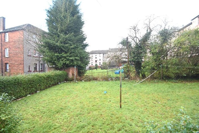 2 Bedroom Flat For Sale In Cumbernauld Road, Glasgow, G33