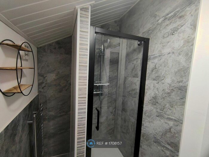 1 Bedroom Flat To Rent In Worthing Road, Southsea, PO5