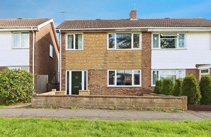 3 Bedroom Semi Detached House For Sale In Thor Walk, Corby, NN18