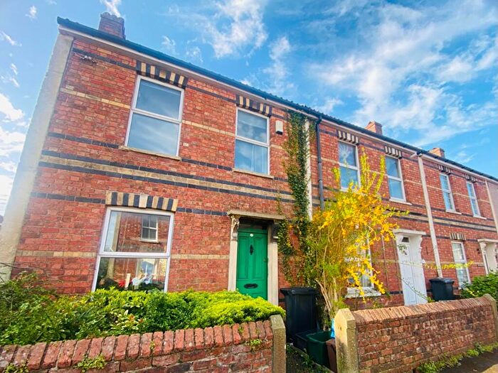 2 Bedroom House For Sale In Victoria Park, Kingswood, Bristol, BS15