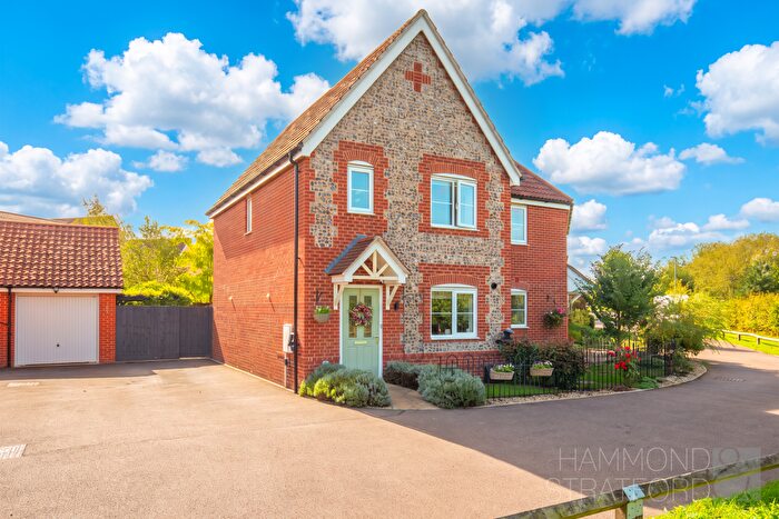 3 Bedroom Semi-Detached House For Sale In Thrush Road, Attleborough, NR17