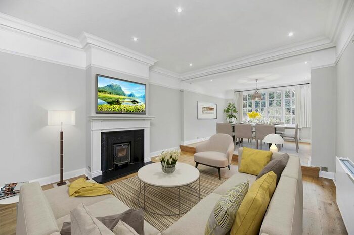 6 Bedroom Detached House To Rent In West Grove, Walton On Thames, KT12