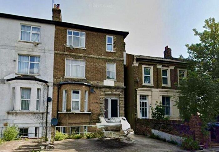 1 Bedroom Flat For Sale In St. James's Road, Croydon, CR0