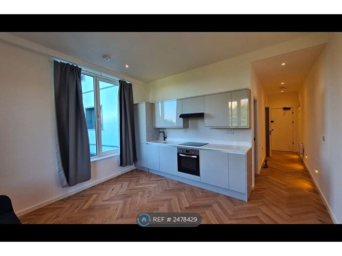 1 Bedroom Flat To Rent In Astra House, London, SE14